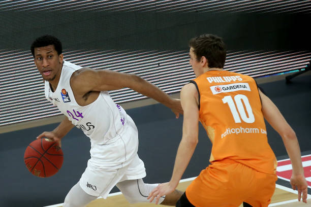 求依旧坚定 求依旧坚定